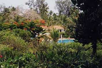 Kenya02_0308_DSR_Blick zum Pool